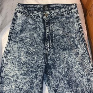 High-Waisted Skinny Jeans